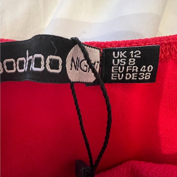 Bodycon BNWT dress - Size 8 US - Picture 2 of 3